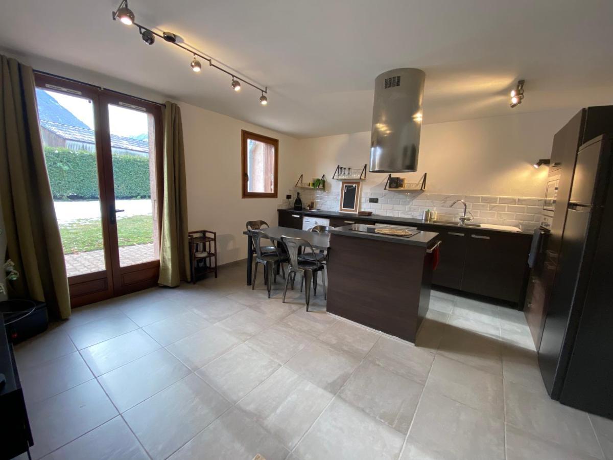 Douillet, Proche Gare, Terrasse, Cave Appartement